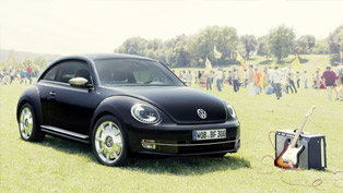 2013 volkswagen beetle fender edition marries musical and automotive world