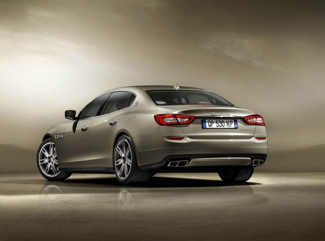 2013-maserati-quattroporte-03.jpg