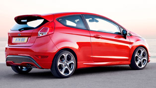 2013 Ford Fiesta ST - 0-100 km/h in 6.9 seconds