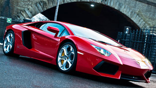 Kahn Design Transforms Lamborghini Aventador