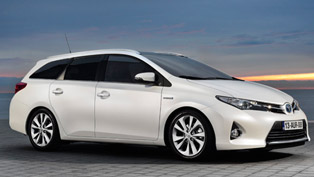 2013 toyota auris touring sports