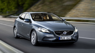 2014 volvo v40 range includes new d2 automatic and t2 petrol engines