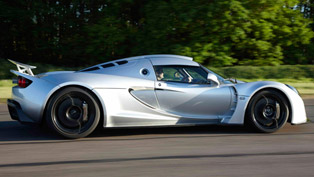 hennessey venom gt - 427.6 km/h [video]