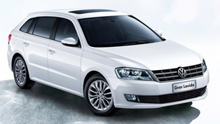 volkswagen gran lavida at 2013 auto shanghai