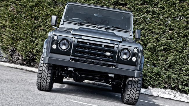 Kahn-Land-Rover-Defender-Chelsea-Wide-Track-Military-Grey-651-3