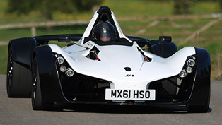 BAC MONO isn't Faster Than Pagani Huayra at Top Gear's Race Track