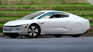 volkswagen xl1 in london - 0.9 l per 100 km