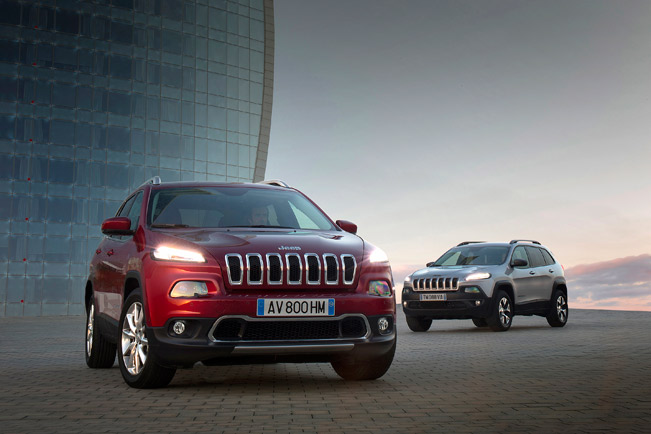 Jeep-Cherokee-Limited-and-Trailhawk-medium