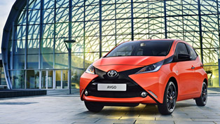 compact toyota aygo revealed in geneva