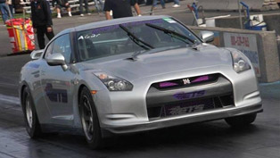 extreme turbo systems nissan gt-r - world record 1/4 mile in 7.81 seconds [video]