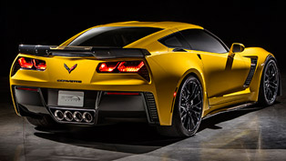 2015 Chevrolet Corvette Z06 - The Most Powerful Production Car by GM