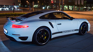 2014 porsche 911 turbo s exclusive gb edition - price £150,237