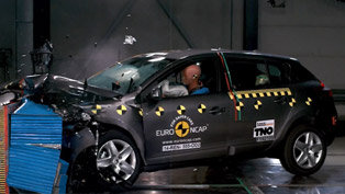 2014 renault megane hatch - crash test [video]