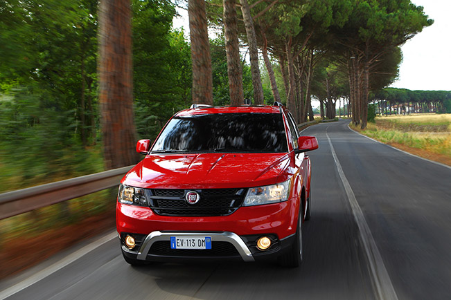 2015-Fiat-Freemont-Cros-651