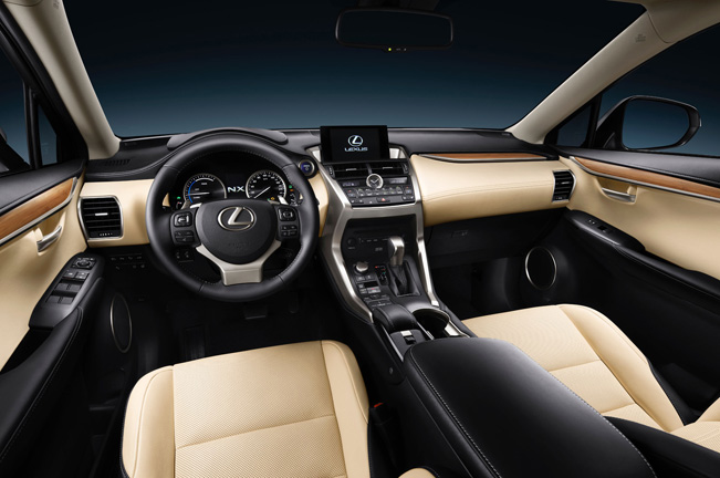 2015-Lexus-NX-300h-651