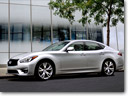 2015-Infiniti-Q70-THUMB