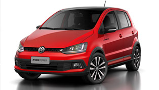 volkswagen revealing fox pepper and saveiro surf at the sao paulo auto show