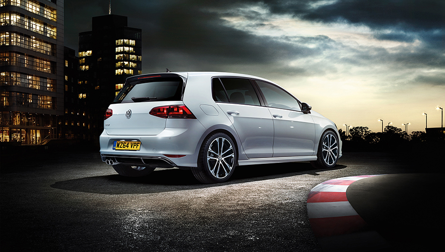 Volkswagen Golf R back