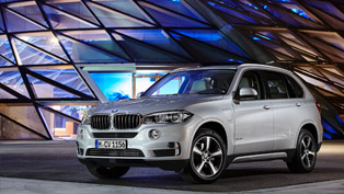 bmw introduces its first production phev