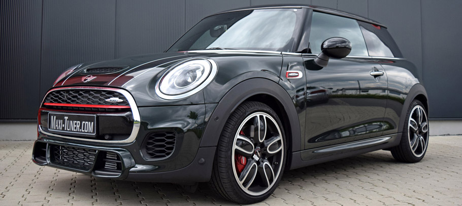 2015 Maxi-Tuner MINI John Cooper Works F56 Side View