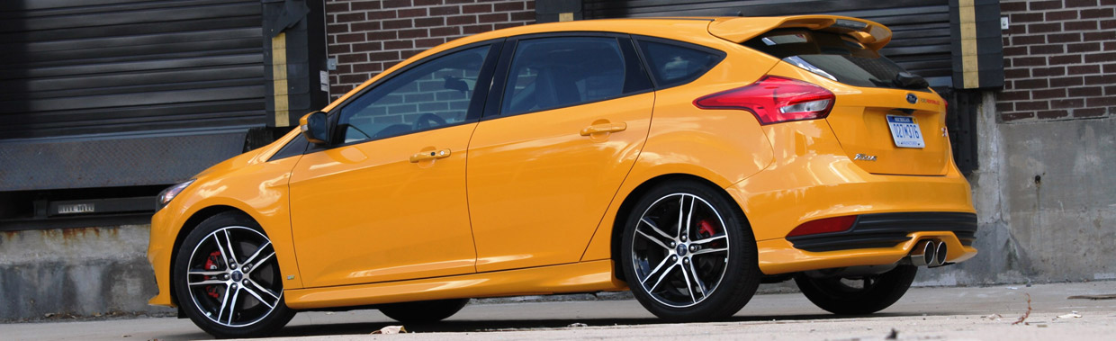 2015 Ford Focus ST with Ford Performance Mountune Kit Rear and Side View
