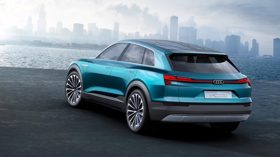 Audi e-tron quattro concept  Rear View