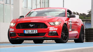 ford mustang with better driving behavior. video previews why