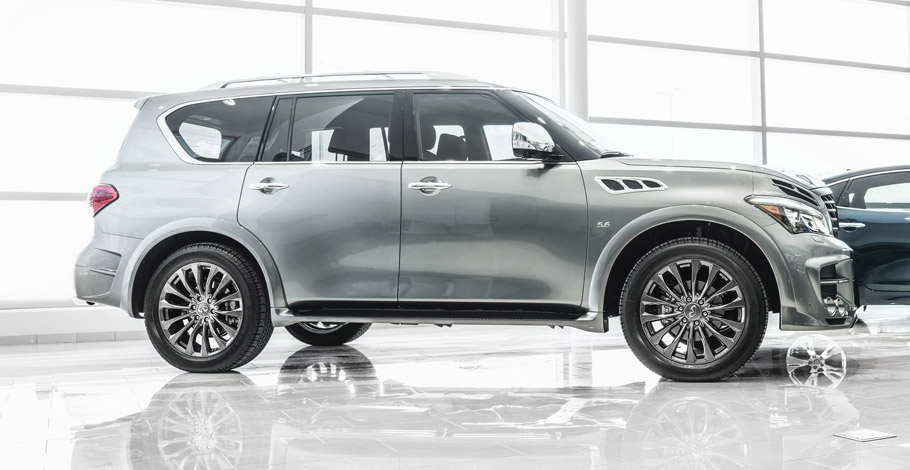 LARTE Design Infiniti QX80 Side View