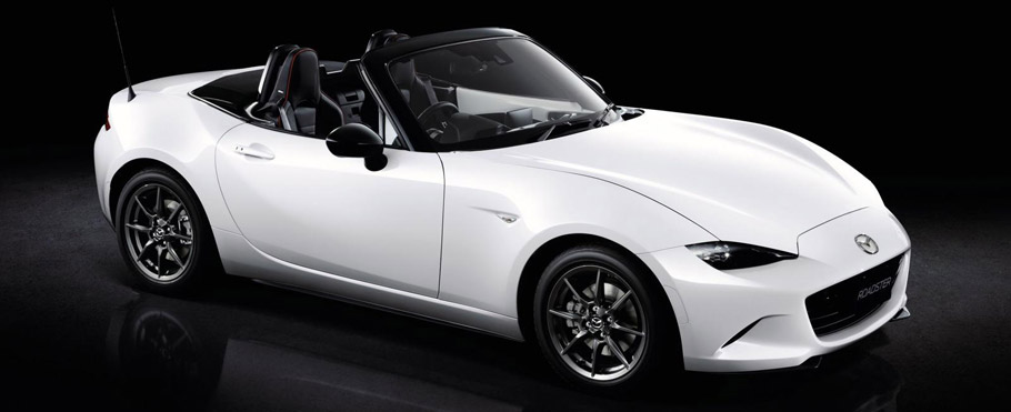 Mazda MX-5 RS Front an Side View