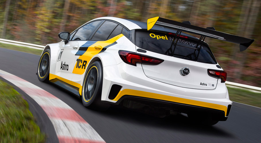 Opel Astra TCR Rear view