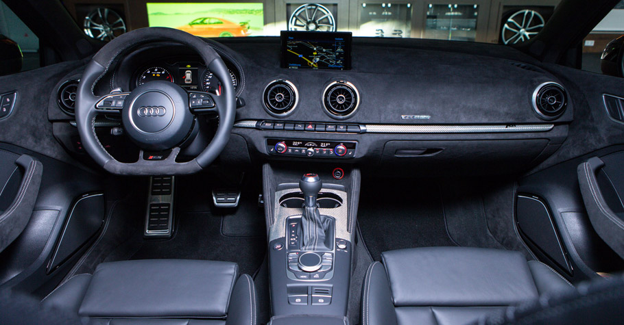 ABT Audi RS3 450 Interior 