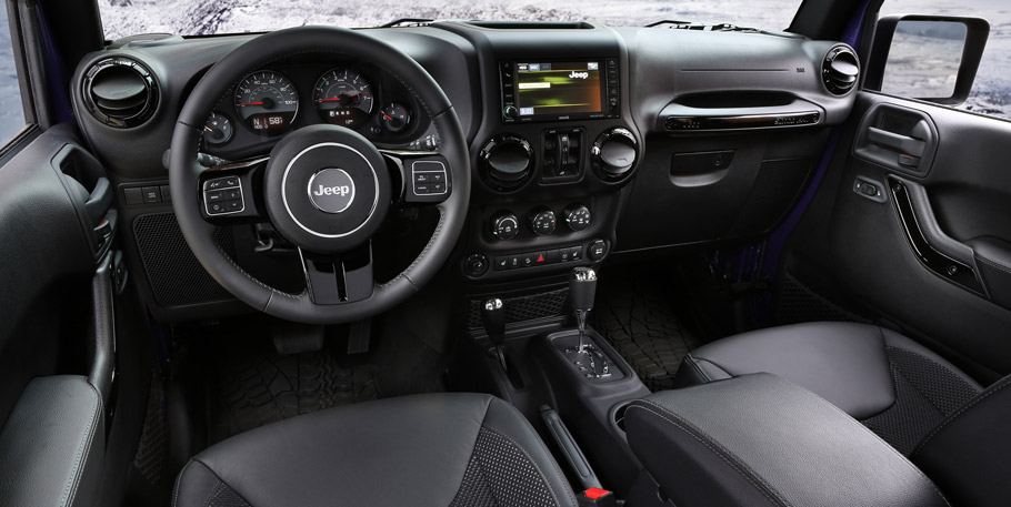 2016 Jeep Grand Cherokee SRT Night Interior 