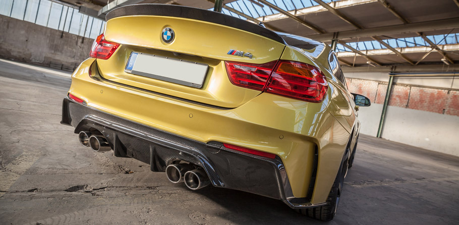 Carbonfiber Dynamics BMW M4 Rear View