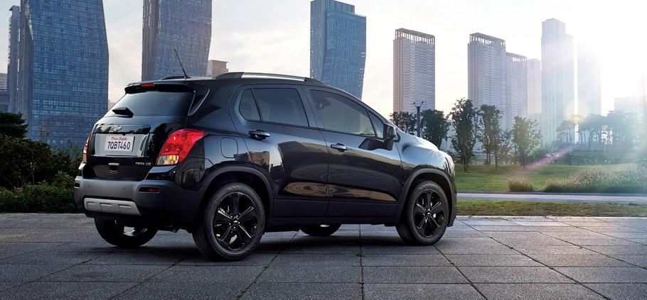 2016 Chevrolet Trax Midnight Edition Side View