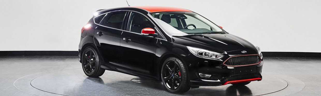 Ford Focus Black Edition Side View