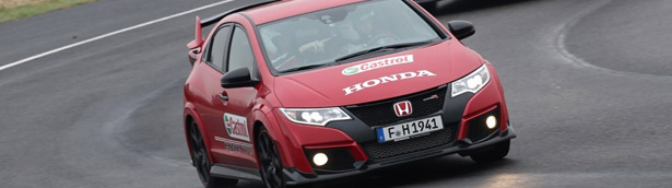 Immerse Yourself in the 360 Experience of Honda Moto GP vs Type R vs Touring [VIDEO]