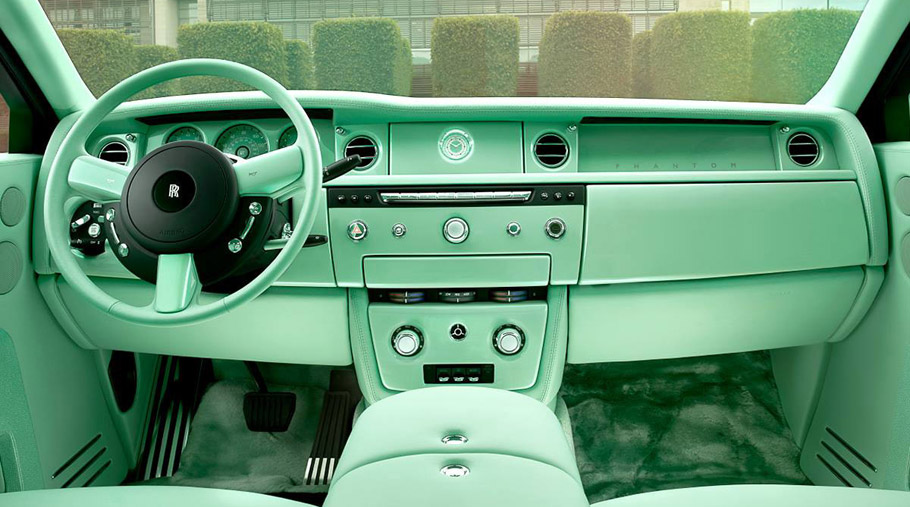 Jade Pearl Rolls-Royce Phantom Interior 