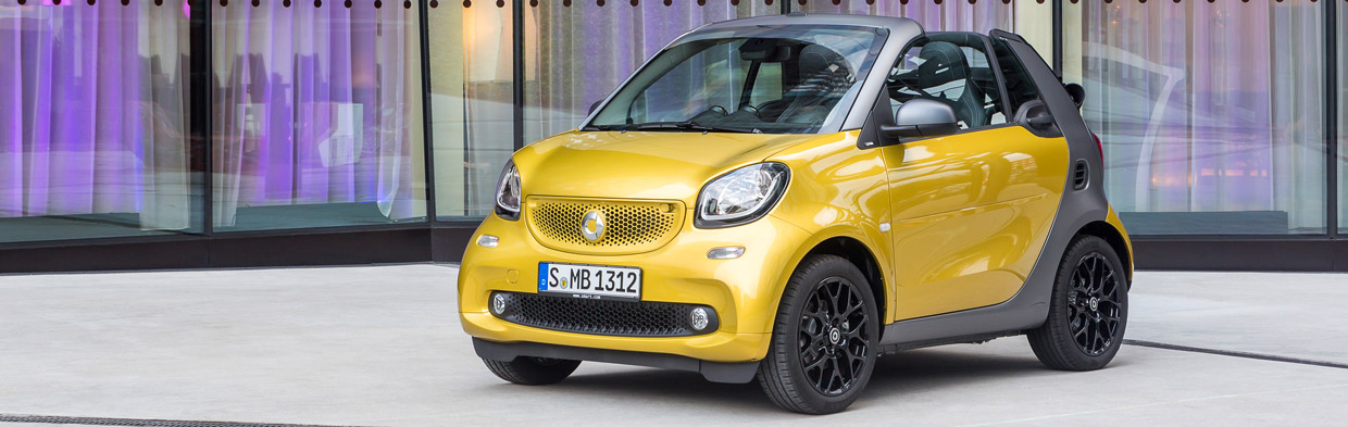 smart fortwo cabrio front view 