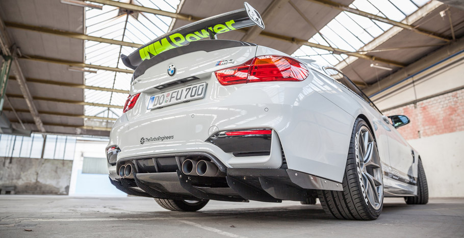 2016 Carbonfiber Dynamics BMW M4 M4R Rear View