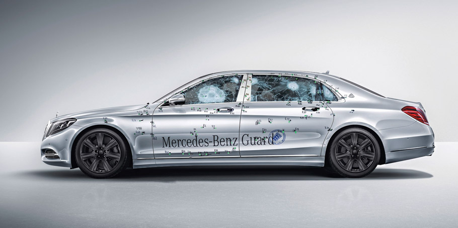 Mercedes-Maybach S 600 Guard Side View 