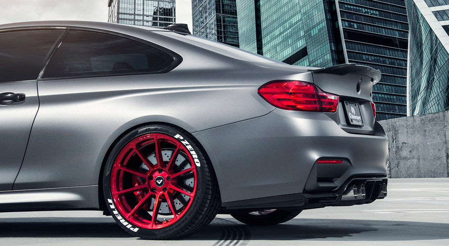 Vorsteiner BMW M4 F8X Frozen Gray Wheels at the Rear 