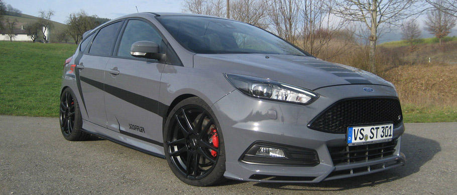  JMS Ford Focus ST3 Front and Side View