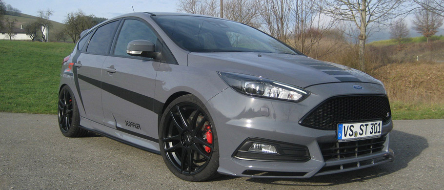  JMS Ford Focus ST3 Front and Side View