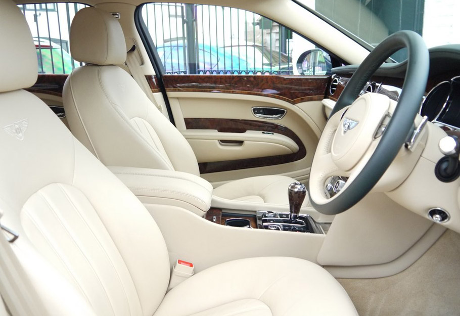 2016 Royal Bentley Mulsanne Limousine - Interior