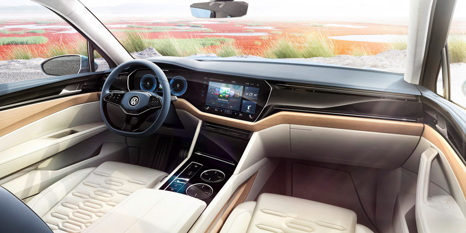 Volkswagen T-Prime Concept GTE Interior 