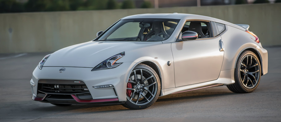 2017 Nissan 370Z NISMO