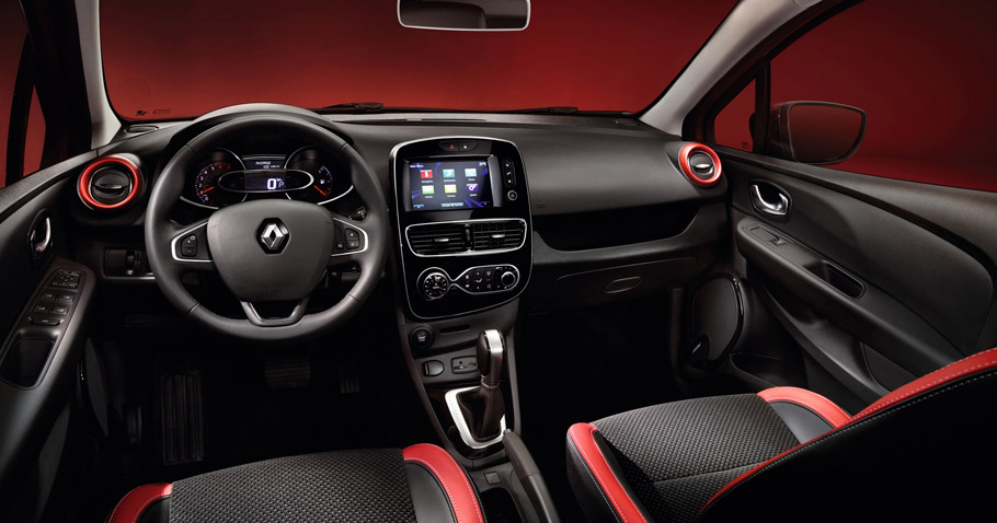 2017 Renault Clio  interior 