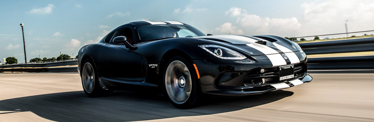 Hennessey Dodge Viper Venom 800 Supercharged front and side view