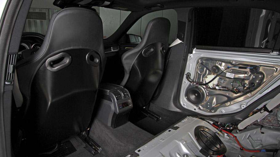  POSAIDON Mercedes-AMG E63 RS850 interior 