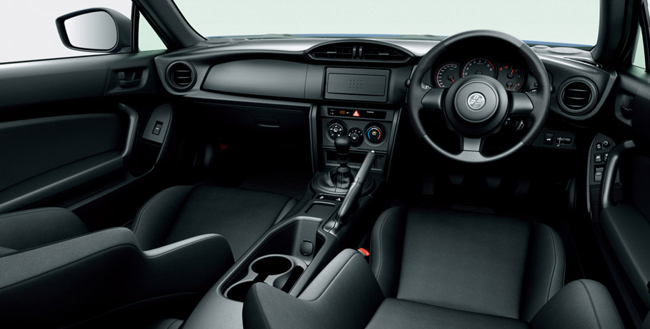 2016 Toyota 86 Facelift interior 